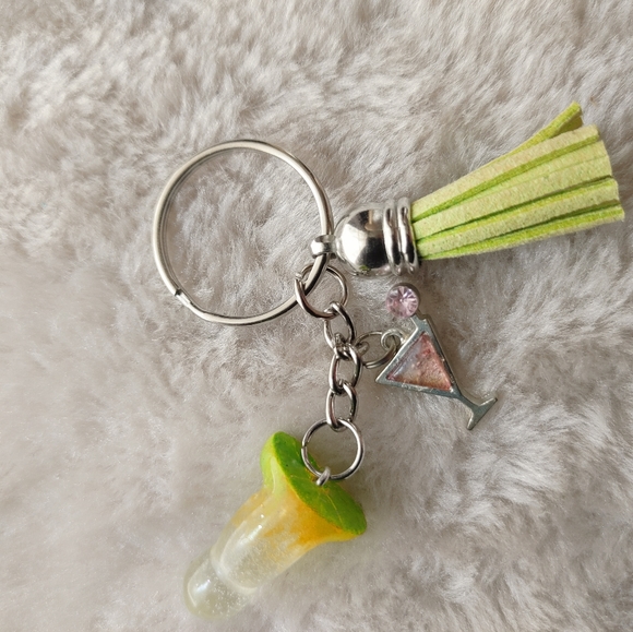 Cocktail Keychains - Picture 3 of 9